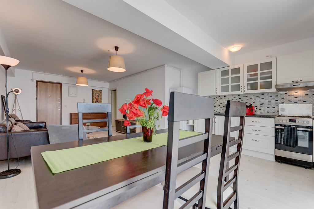 Bucharest Airport Suites & Villas オトペニ エクステリア 写真
