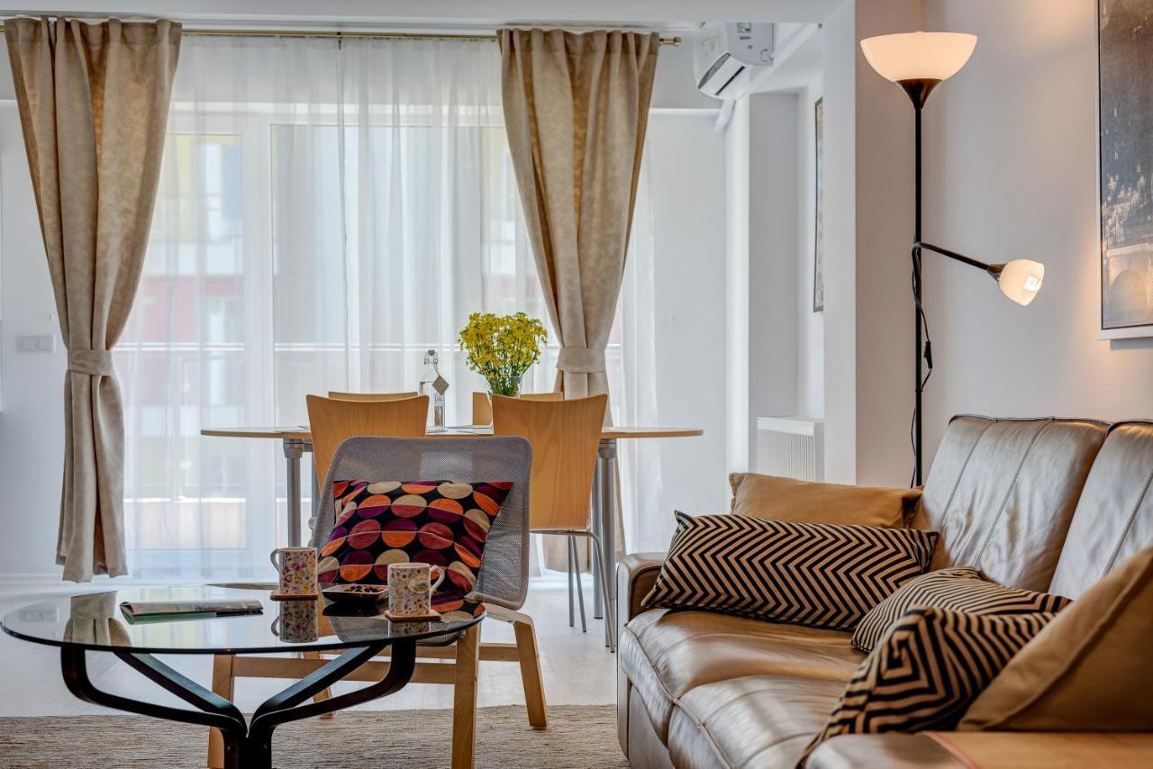 Bucharest Airport Suites & Villas オトペニ エクステリア 写真