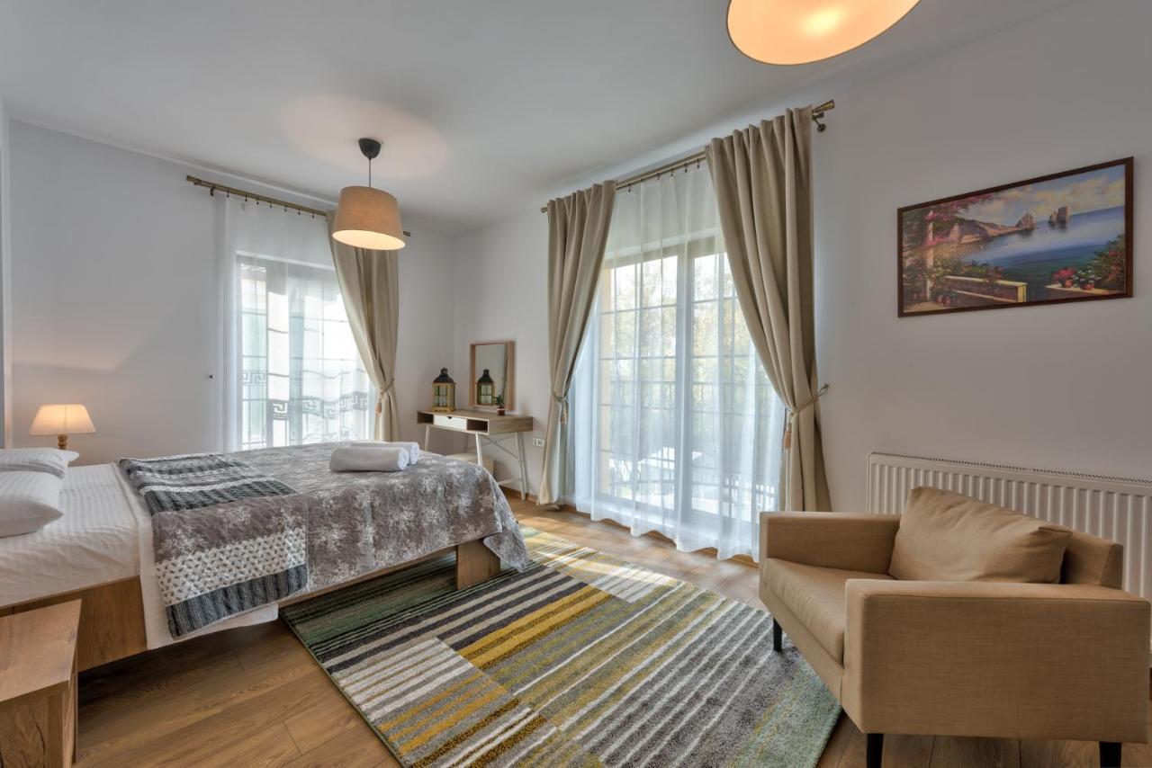 Bucharest Airport Suites & Villas オトペニ エクステリア 写真
