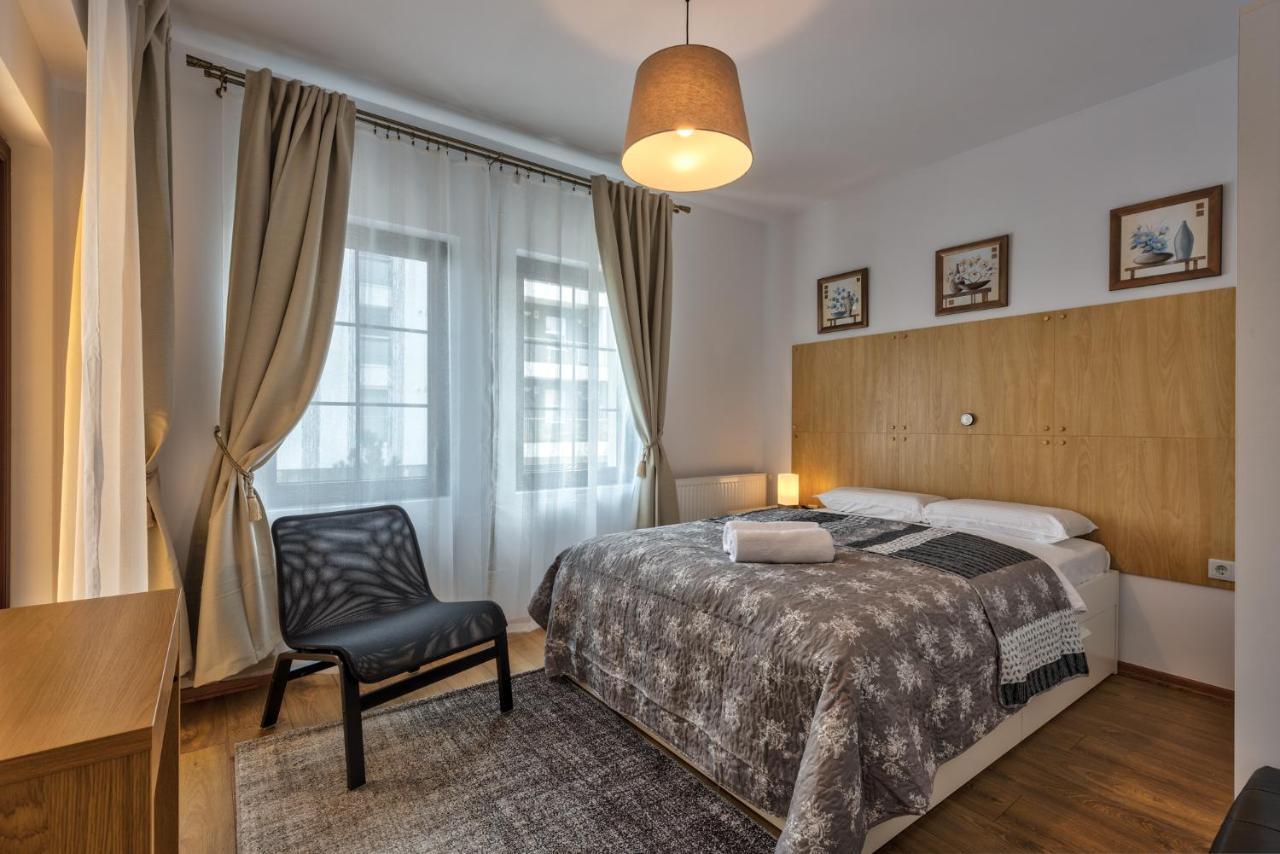 Bucharest Airport Suites & Villas オトペニ エクステリア 写真